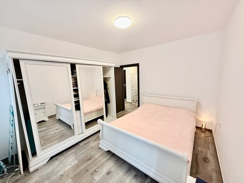 13 Septembrie, Unirii, mobilat, utilat, ca Nou! Apartament 2 camere + Boxa